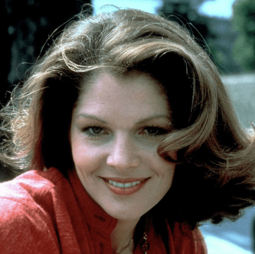 Lois Chiles: A Journey Through Elegance and Versatility in Entertainment Lois Chiles: A Journey Through Elegance and Versatility in Entertainment