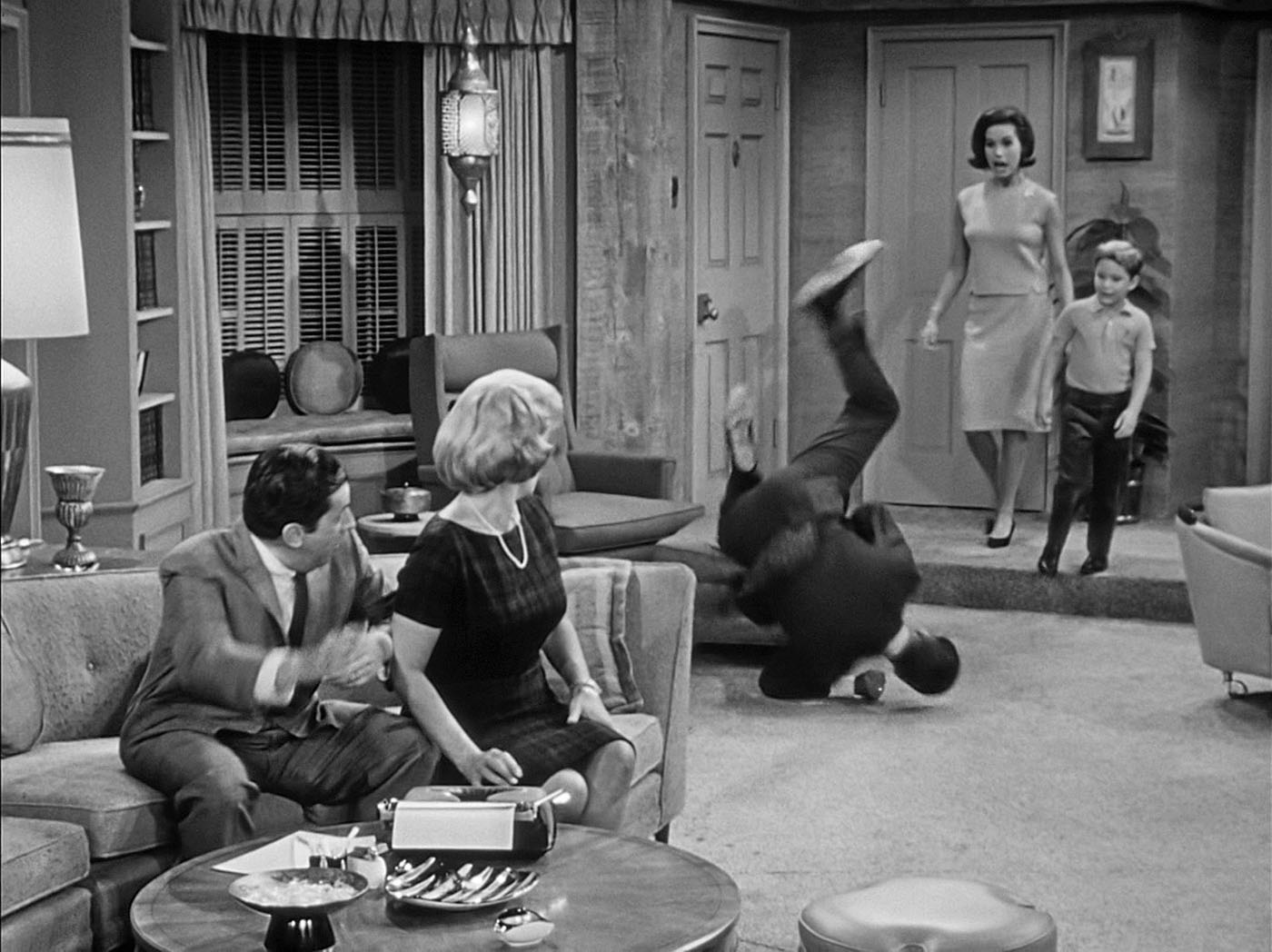 An Unseen Decision That Changed Everything for The Dick Van Dyke Show – Here’s What You Missed! An Unseen Decision That Changed Everything for The Dick Van Dyke Show – Here’s What You Missed!