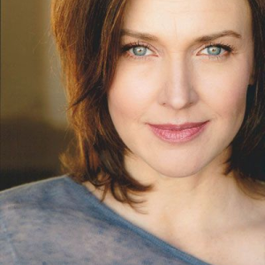 Brenda Strong: A Legendary Actress with an Inspirational Life and Career Brenda Strong: A Legendary Actress with an Inspirational Life and Career