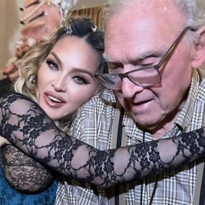 Madonna’s Heartwarming Tribute to Her 93-Year-Old Father: Sharing His First Selfie and a Touching Birthday Celebration Madonna’s Heartwarming Tribute to Her 93-Year-Old Father: Sharing His First Selfie and a Touching Birthday Celebration