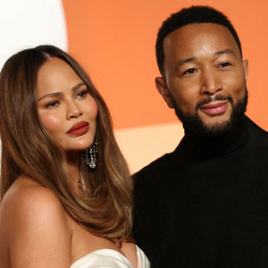 Chrissy Teigen’s Powerful Response to People That Accused Her of Having “Too Much Filler” Chrissy Teigen’s Powerful Response to People That Accused Her of Having “Too Much Filler”