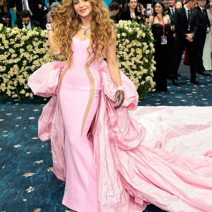 “Is Disrespectful” Shakira’s Look Shocks at 2025 Met Gala — Everyone Is Saying the Same Thing “Is Disrespectful” Shakira’s Look Shocks at 2025 Met Gala — Everyone Is Saying the Same Thing