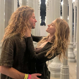 “Too Old For Her!” Michael Jackson’s Daughter Gets Engaged—But Fans Question the Age Gap