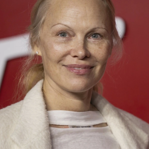 Pamela Anderson’s Glam Comeback Is the Nostalgic Moment We Didn’t Know We Needed