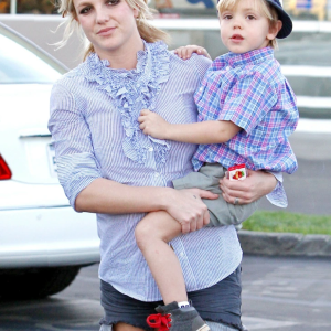Britney Spears Reunites with Her Son Jayden—and One Surprising Detail Stole the Show Britney Spears Reunites with Her Son Jayden—and One Surprising Detail Stole the Show