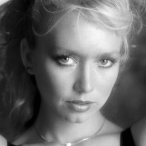 The Unforgettable Beauty of the ’80s Who Still Captivates Fans Today The Unforgettable Beauty of the ’80s Who Still Captivates Fans Today
