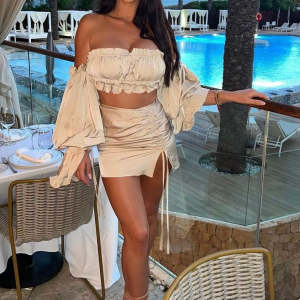 Alice Goodwin: A Glamour Icon and Timeless Symbol of Confidence Alice Goodwin: A Glamour Icon and Timeless Symbol of Confidence